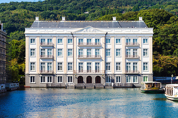 포토 JPG 해외이미지 외관 계절 꽃 백그라운드 자연 하늘 호텔 휴가 주택 풍경 사람없음 야외 건물 빨간색 파란색 일본 궁전 풍차 가을 흰색 바퀴 10 네덜란드 휴양지 운하 우표 옛날 해외202004 해외포토 식물 건축물 유럽 아시아 컬러 고건축 숙소 숫자 장소 생태계 파일형식 이미지허브