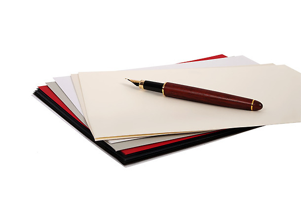 포토 JPG 해외이미지 종이 비즈니스 통신 봉투 사람없음 빨간색 컬러풀 펜 검은색 정보 흰색 메시지 편지 분수 소통 고립 편지쓰기 해외202004 해외포토 컬러 컨셉 필기구 기록 파일형식 이미지허브