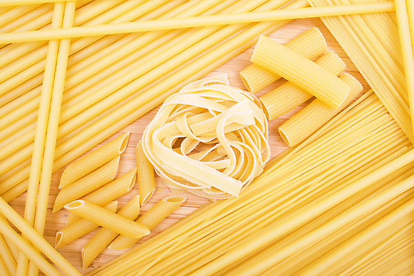 포토 JPG 해외이미지 접시 음식 백그라운드 컨셉 다이어트 파스타 건강 스파게티 요리 사람없음 목재 식당 식사 저녁식사 이탈리아 면 닫기 맛 밀 지중해 먹기 허브 오브젝트 날것 바질 라자냐 마카로니 영양분 채식주의자 탈리아텔레 해외202004 해외포토 나무 식물 식기 유럽 바다 재료 모션 곡류 서양음식 상점 이탈리아음식 채식 파스타면 파일형식 이미지허브