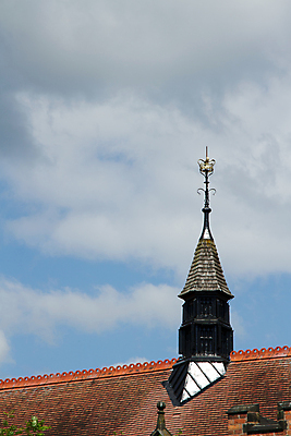 포토 JPG 해외이미지 구름 건축양식 하늘 지붕 왕관 사람없음 야외 건물 빨간색 파란색 탑 화려 해외202004 해외포토 자연요소 건축물 건축 컬러 컨셉 파일형식 이미지허브