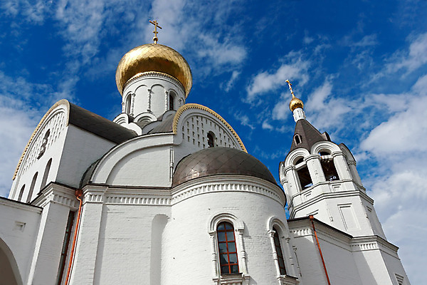 포토 JPG 해외이미지 계절 종교 겨울 건축양식 하늘 풍경 사람없음 건물 파란색 교회 사찰 그림 러시아 사당 신앙심 해외202004 해외포토 건축물 건축 유럽 컬러 종교건축 파일형식 이미지허브
