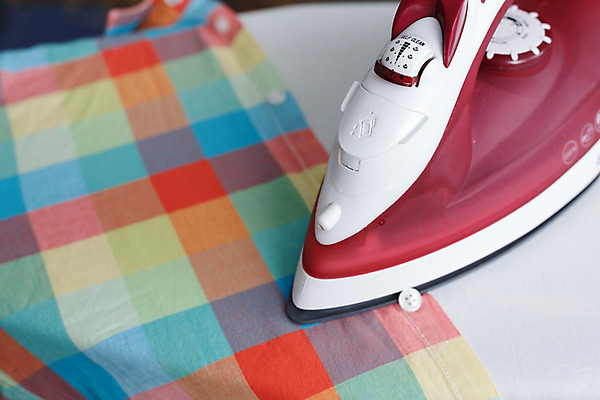 포토 JPG 해외이미지 셔츠 사람없음 컬러풀 흰색 닫기 철 해외202004 해외포토 컬러 상의 모션 파일형식 이미지허브