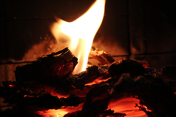 포토 JPG 해외이미지 불 사람없음 빨간색 노란색 뜨거움 벽난로 화상 해외202004 해외포토 자연요소 컬러 상처 파일형식 이미지허브