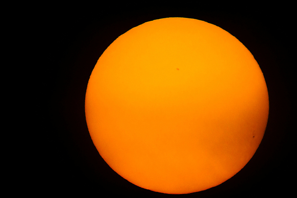 포토 JPG 해외이미지 별 과학 오렌지 하늘 표면 불 추상 불꽃 따뜻함 사람없음 빛 햇빛 태양 노란색 지구본 우주 맑음 힘 행성 에너지 광선 뜨거움 원형 큼 코스모스 매움 은하계 시스템 천문학 광 수소 초신성 화상 해외202004 해외포토 자연요소 도형 교육 꽃 컬러 무늬 과일 날씨 원소 맛 상처 크기 파일형식 이미지허브