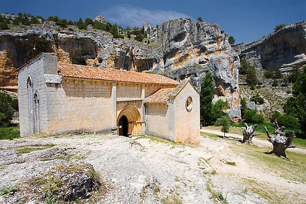 포토 JPG 해외이미지 나무 공원 유럽 자연 국립공원 사람없음 강 교회 골짜기 스페인 내추럴 옛날 해외202004 해외포토 식물 공공시설 나라 종교건축 건물 생태계 파일형식 이미지허브
