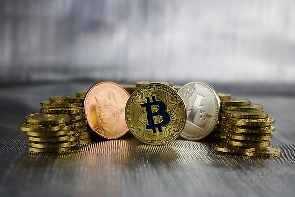 포토 JPG 해외이미지 돈 사람없음 금융 저축 황금 무역 투자 결제 가치 해외202004 해외포토 산업 비즈니스 경제 재산 파일형식 이미지허브