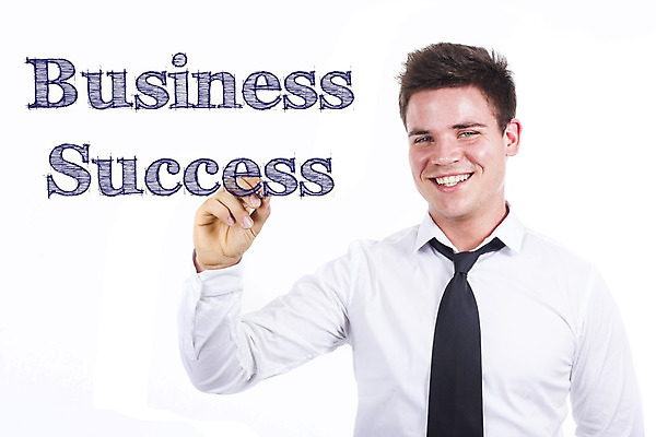 포토 JPG 해외이미지 컨셉 셔츠 비즈니스 텍스트 성공 안내 아이디어 한명 파란색 단어 펜 흰색 기록 최고 비즈니스맨 투명 메시지 끝 목표 대표 해결 혁명 마케팅 해외202004 해외포토 문자 1 남자 컬러 상의 사람 필기구 직장인 파일형식 이미지허브