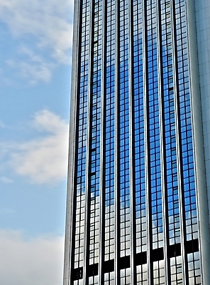 포토 JPG 해외이미지 비즈니스 건축양식 창문 유리 하늘 부동산 바닥 사람없음 건물 파란색 사무실 반사 도시 바르샤바 해외202004 해외포토 건축물 건축 컬러 재질 재산 폴란드 파일형식 이미지허브