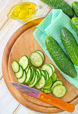 포토 JPG 해외이미지 식물 라이프스타일 음식 조각 백그라운드 십자가 다이어트 채소 재료 부분 자연 오이 건강 사람없음 가로 초록색 샐러드 신선 원형 그룹 자르기 먹기 오브젝트 싱글 상쾌 유기농 날것 슬라이스 섬유 숙성 채식주의자 개조 비건 해외202004 해외포토 도형 웰빙 감정 컬러 모션 생활 직물 생태계 채식 파일형식 이미지허브