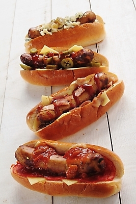 포토 JPG 해외이미지 실내 종류 사람없음 여러개 일렬 핫도그 나무배경 해외202004 해외포토 음식 다수 백그라운드 패스트푸드 내부 파일형식 이미지허브