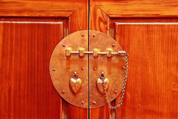 포토 JPG 해외이미지 전통 디자인 아시아 문화 가구 백그라운드 건축양식 주택 손잡이 동양인 사람없음 건물 목재 장식 갈색 문 금속 중국 수확 골동품 클래식 닫기 널 철 오브젝트 질감 잠금 대문 옛날 해외202004 해외포토 나무 건축물 건축 나라 컬러 생활용품 컨셉 농업 재료 모션 재질 인종 보안 파일형식 이미지허브