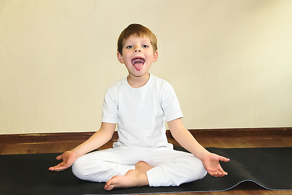 포토 JPG 해외이미지 백인 1 라이프스타일 남자 딸 행복 어린이 백그라운드 생각 요가 손가락 가족 열쇠 휴식 새로움 건강 한명 사람 앉기 소년 운동 흰색 아기 오픈 기다림 고독 작음 천진난만 유일 해외202004 해외포토 서양인 손 웰빙 감정 컬러 컨셉 관계 모션 생활 크기 파일형식 이미지허브