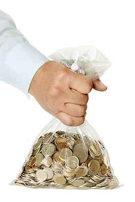 포토 JPG 해외이미지 손 컨셉 돈 가방 비즈니스 사람없음 금융 쌓기 금속 동전 저축 흰색 잡기 투명 재산 황금 구매 투자 자루 소매 대출 계좌 고립 루블 센트 수입 자금 많음 해외202004 해외포토 잡화 컬러 모션 재질 신체부위 경제 쇼핑 파일형식 이미지허브