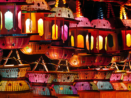 포토 JPG 해외이미지 전통 디자인 전등 사람없음 빛 컬러풀 등불 램프 수공예 핸드메이드 해외202004 해외포토 컬러 조명 공예 파일형식 이미지허브