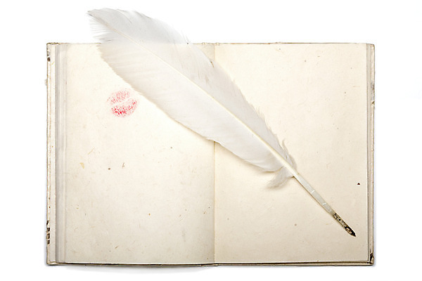 포토 JPG 해외이미지 템플릿 디자인 교육 종이 백그라운드 비즈니스 학교 사람없음 책 스터디 사무실 우주 다이어리 쪽지 공책 공백 펼침 정보 덮개 흰색 오픈 메시지 인쇄 편지 깃털 오브젝트 교과서 문서 페이지 바인더 시트 패드 고립 옛날 조언 중고 해외202004 해외포토 컬러 모션 문구용품 교재 학습 사무용품 뚜껑 파일형식 이미지허브