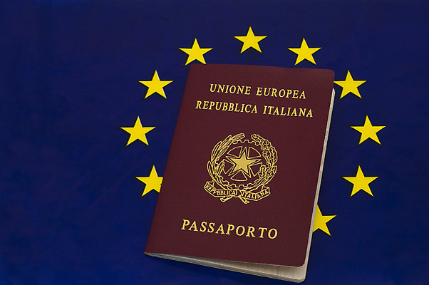 포토 JPG 해외이미지 아이콘 유럽 여행 일러스트 휴가 사람없음 빨간색 이탈리아 수확 흰색 공항 편지 도착 심볼 사인 출발 문서 보안 여권 신분 스크래치 우표 고립 그런지 비자 신분증 옛날 전국 제어 이민 세관 해외202004 해외포토 나라 컬러 이동 컨셉 농업 교통시설 안전 증명서 파일형식 관세청 이미지허브