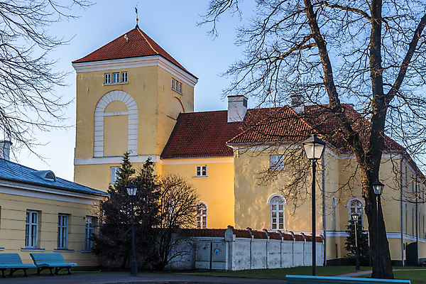 포토 JPG 해외이미지 유럽 벽 여행 건축양식 사람없음 탑 가을 바위 성 중세 역사 박물관 과거 라트비아 옛날 해외202004 해외포토 건축물 계절 건축 나라 컨셉 북유럽 돌_바위 파일형식 이미지허브