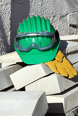 포토 JPG 해외이미지 산업 벽 장갑 백그라운드 벽돌 고글 주택 손잡이 안전 사람없음 금속 장비 공구 업무 보호 헬멧 모종삽 오브젝트 시멘트 개발 고체 석공 진짜 콘크리트 해외202004 해외포토 잡화 컨셉 재질 건물 도구 작업 보호장비 삽 파일형식 이미지허브