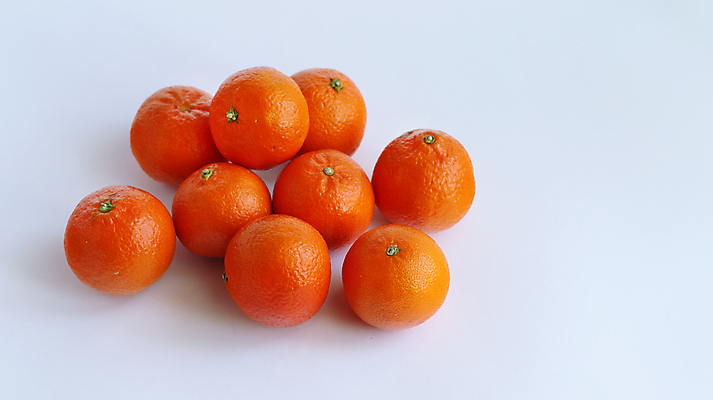 포토 JPG 해외이미지 라이프스타일 음식 백그라운드 농업 다이어트 오렌지 과일 자연 디저트 귤 건강 사람없음 쌓기 식사 껍질 흰색 신선 원형 9 그룹 달콤 맛 아침식사 자르기 먹기 피부 오브젝트 유기농 날것 내추럴 강렬 고립 숙성 완벽 채식주의자 많음 해외202004 해외포토 도형 웰빙 산업 컬러 컨셉 모션 생활 신체부위 숫자 생태계 채식 파일형식 이미지허브