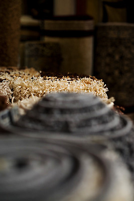 포토 JPG 해외이미지 산업 백그라운드 패턴 추상 새로움 바닥 사람없음 장식 컬러풀 쌓기 상점 카펫 직물 수집 오브젝트 질감 결 짜임 해외202004 해외포토 컬러 컨셉 무늬 모션 파일형식 이미지허브