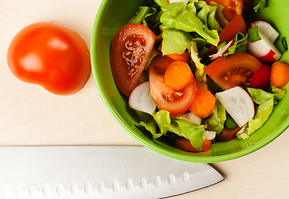 포토 JPG 해외이미지 접시 음식 조각 농업 다이어트 토마토 채소 치즈 건강 요리 사람없음 빨간색 초록색 식사 샐러드 흰색 신선 맛 혼합 유기농 채식주의자 해외202004 해외포토 식기 웰빙 산업 컬러 컨셉 유제품 채식 파일형식 이미지허브