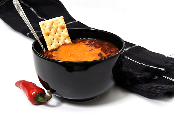 포토 JPG 해외이미지 음식 백그라운드 겨울 고추 치즈 콩 사람없음 빨간색 크래커 숟가락 검은색 목도리 식사 저녁식사 회색 흰색 뜨거움 사발 매움 후추 점심식사 고립 해외202004 해외포토 잡화 계절 컬러 채소 유제품 곡류 수저 쿠키 사기그릇 맛 향신료 파일형식 이미지허브