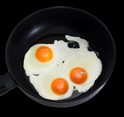 포토 JPG 해외이미지 접시 음식 주방용품 요리 사람없음 주방 계란 튀김 신선 프라이팬 아침식사 준비 노른자 오믈렛 고립 해외202004 해외포토 식기 생활용품 알 식사 계란요리 파일형식 이미지허브