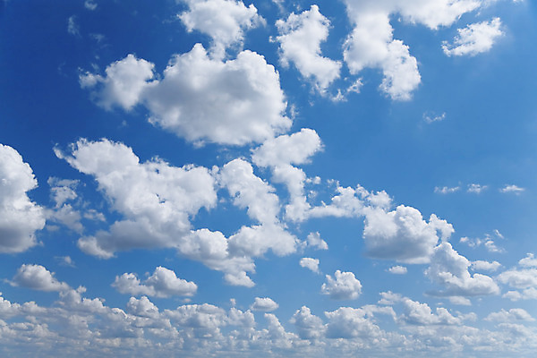 포토 JPG 해외이미지 구름 백그라운드 자연 하늘 날씨 파노라마 풍경 사람없음 야외 세로 파란색 빛 햇빛 우주 맑음 침묵 자유 흰색 그룹 분위기 가득함 질감 솜털 내추럴 몽환 정확 해외202004 해외포토 자연요소 컬러 컨셉 촬영기법 태양 소리 생태계 파일형식 이미지허브