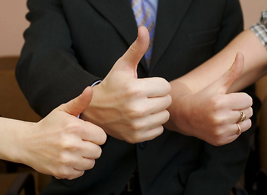 포토 JPG 해외이미지 손 분홍색 셔츠 3 사람 사람없음 비즈니스우먼 그룹 해외202004 해외포토 여자 컬러 상의 비즈니스 신체부위 직장인 파일형식 이미지허브