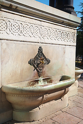 포토 JPG 해외이미지 전통 유럽 아시아 여행 건축양식 자연 휴가 이스탄불 동양인 사람없음 물 금속 궁전 골동품 역사 이슬람교 분수 박물관 대리석 대야 목각 칠면조 천연기념물 비잔틴 옛날 해외202004 튀르키예 해외포토 자연요소 건축 나라 종교 고건축 재료 재질 조류 인종 생태계 제국 파일형식 이미지허브