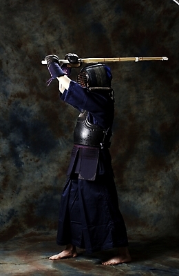 포토 JPG 스튜디오촬영 웰빙 남자 스포츠 포즈 운동선수 건강 한명 사람 20대 성인 레포츠 운동 검도 검도선수 남자만 남자한명만 성인남자만 청년만 청년남자만 청년남자한명만 성인한명만 성인남자한명만 성인만 국내포토 1 레저 실내 청년 격투기 파일형식