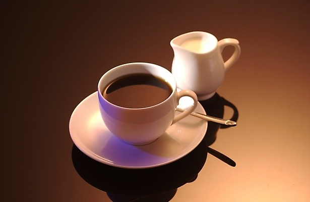 포토 JPG 커피 음식 백그라운드 실내 사람없음 우유 커피잔 티스푼 프림 국내포토 음료 잔 유제품 내부 숟가락 파일형식