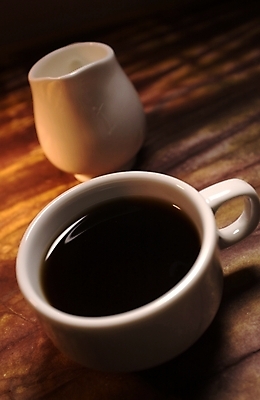 포토 JPG 커피 음식 백그라운드 실내 근접촬영 사람없음 커피잔 찻주전자 프림 국내포토 음료 뷰포인트 주전자 잔 내부 파일형식