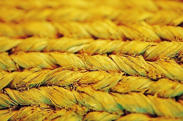 포토 JPG 컬러 백그라운드 무늬 패턴 근접촬영 사람없음 아웃포커스 노란색 새끼줄 동아줄 짚끈 국내포토 줄 뷰포인트 촬영기법 끈 파일형식