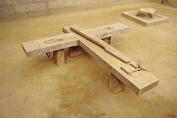 포토 JPG 주간 한국문화 한국전통 전통 전통문화 문화 사람없음 야외 도구 체벌 고문 형구 형벌 국내포토 자연요소 동양문화 한국 파일형식