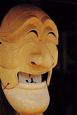 포토 JPG 한국문화 한국전통 전통 전통문화 문화 전통소품 표정 가면 미소 웃음 근접촬영 사람없음 장식 한개 유머 공예 오브젝트 공예품 탈 하회탈 민속공예 국내포토 1 동양문화 감정 뷰포인트 한국 취미 파일형식