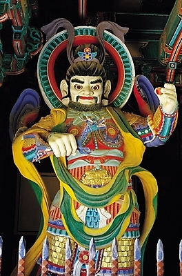 포토 JPG 한국문화 한국전통 전통 시설물 건축 종교 문화 고건축 불교 한국건축 종교건축 종교시설 실내 사람없음 조형물 조각상 동양건축 사찰 불교용품 단청 목조 수호신 사대천왕 사천왕 국내포토 동양문화 건축물 종교용품 한국 미술 내부 신_종교 시설 파일형식 동양