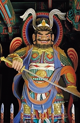 포토 JPG 한국문화 한국전통 전통 시설물 건축 종교 문화 고건축 불교 한국건축 종교건축 종교시설 실내 사람없음 조형물 조각상 동양건축 사찰 불교용품 단청 목조 수호신 사대천왕 사천왕 국내포토 동양문화 건축물 종교용품 한국 미술 내부 신_종교 시설 파일형식 동양