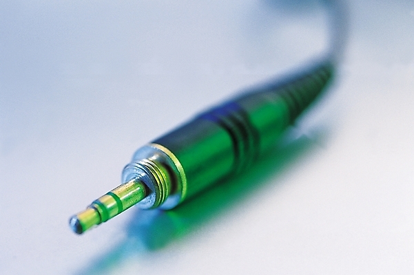 포토 JPG 스튜디오촬영 생활용품 실내 그림자 근접촬영 사람없음 아웃포커스 한개 콘센트 플러그 연결 접속 오브젝트 전자 잭 연결잭 국내포토 1 뷰포인트 촬영기법 내부 파일형식