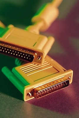 포토 JPG 스튜디오촬영 통신 실내 그림자 근접촬영 사람없음 아웃포커스 컴퓨터 컴퓨터용품 사무용품 거래 전선 두개 연결 전자 포트 잭 연결선 국내포토 뷰포인트 2 문구용품 촬영기법 내부 전자제품 오브젝트 파일형식