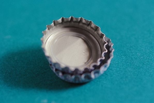 포토 JPG 스튜디오촬영 실내 그림자 근접촬영 사람없음 아웃포커스 두개 커버 덮개 뚜껑 마개 병뚜껑 오브젝트 국내포토 뷰포인트 2 촬영기법 내부 파일형식