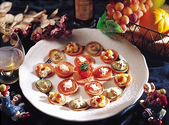 포토 JPG 식물 접시 웰빙 꽃 음료 음식 채소 와인잔 오렌지 과일 포도 한잔 주류 서양음식 요리 사람없음 아웃포커스 장식 장난감 와인 애피타이저 카나페 안주 국내포토 1 식기 술잔 촬영기법 파일형식