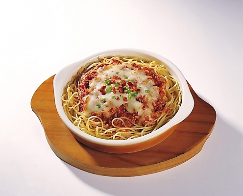 포토 JPG 스튜디오촬영 그릇 접시 음식 외국문화 치즈 서양음식 실내 스파게티 요리 사람없음 면류 면 이탈리아음식 받침대 이탈리아문화 치즈스파게티 국내포토 식기 문화 유제품 파스타 내부 유럽문화 파일형식