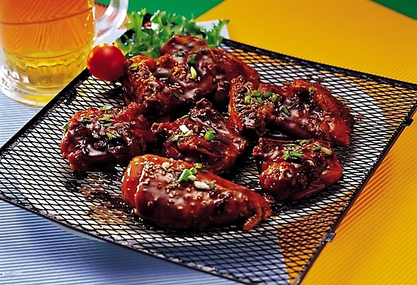 포토 JPG 접시 음료 음식 채소 반찬 잔 서양음식 육류 요리 사람없음 컵 양념 그릴 구이 안주 석쇠구이 양념구이 적환무 국내포토 식기 식재료 주방용품 무 파일형식