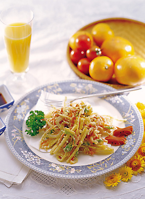 포토 JPG 접시 꽃 음식 포크 채소 방울토마토 반찬 잔 귤 파슬리 요리 사람없음 아웃포커스 장식 소쿠리 오렌지주스 야채튀김 국내포토 식물 식기 토마토 과일 촬영기법 바구니 튀김 과일주스 파일형식