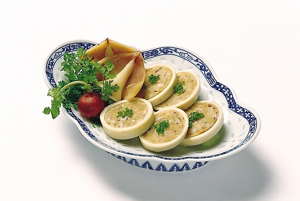 포토 JPG 스튜디오촬영 한국문화 한국전통 접시 웰빙 한식 음식 채소 실내 요리 사람없음 장식 해물요리 안주 오징어 순대 오징어순대 적환무 국내포토 동양문화 전통 식기 연체동물 한국 내부 수중동물 무 해산물 파일형식