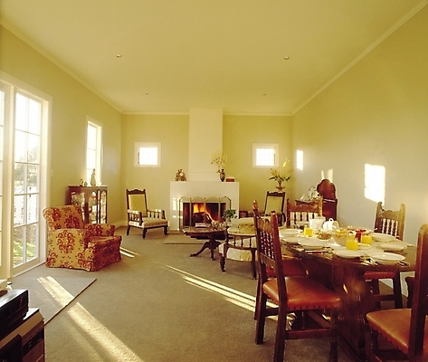 포토 JPG 그릇 접시 시설물 웰빙 현대건축 건축 음료 음식 가구 거실 의자 창문 식탁 탁자 잔 실내 사람없음 장식 컵 인테리어 소파 햇빛 문 오렌지주스 상차림 난방기 진열장 벽난로 장식장 난방시설 다용도실 믹싱볼 국내포토 식기 건축물 디자인 생활용품 내부 태양 과일주스 시설 난방용품 파일형식