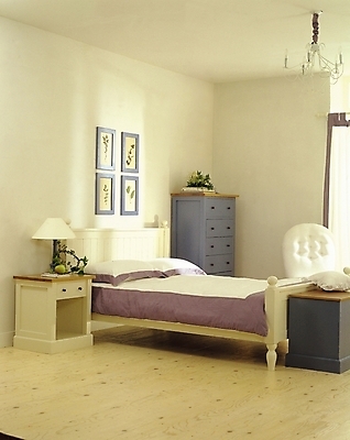 포토 JPG 식물 웰빙 현대건축 화분 벽 가구 생활용품 액자 쿠션 베개 침구 탁자 조명 실내 사람없음 장식 인테리어 침실 이불 방 침대 스탠드 서랍장 협탁 국내포토 디자인 건축 내부 오브젝트 파일형식