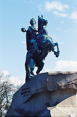 포토 JPG 주간 나무 식물 구름 해외풍경 자연 하늘 미술 풍경 사람없음 야외 도시풍경 조형물 동상 조각상 돌_바위 바위 말_동물 작품 국내포토 자연요소 해외 포유류 문화예술 도시 생태계 기념물 파일형식