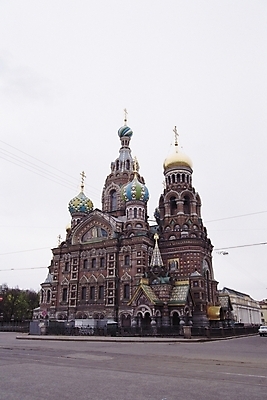 포토 JPG 주간 나무 식물 건축물 공원 건축 도로 육상교통 교통수단 여행 고건축 한대 건축양식 서양건축 자동차 휴가 풍경 사람없음 야외 건물 도시풍경 정원 테마파크 놀이공원 전선 도시 성 상업시설 국내포토 자연요소 1 공공시설 길 교통 해외건축 교통시설 놀이 공간 시설 상업 파일형식